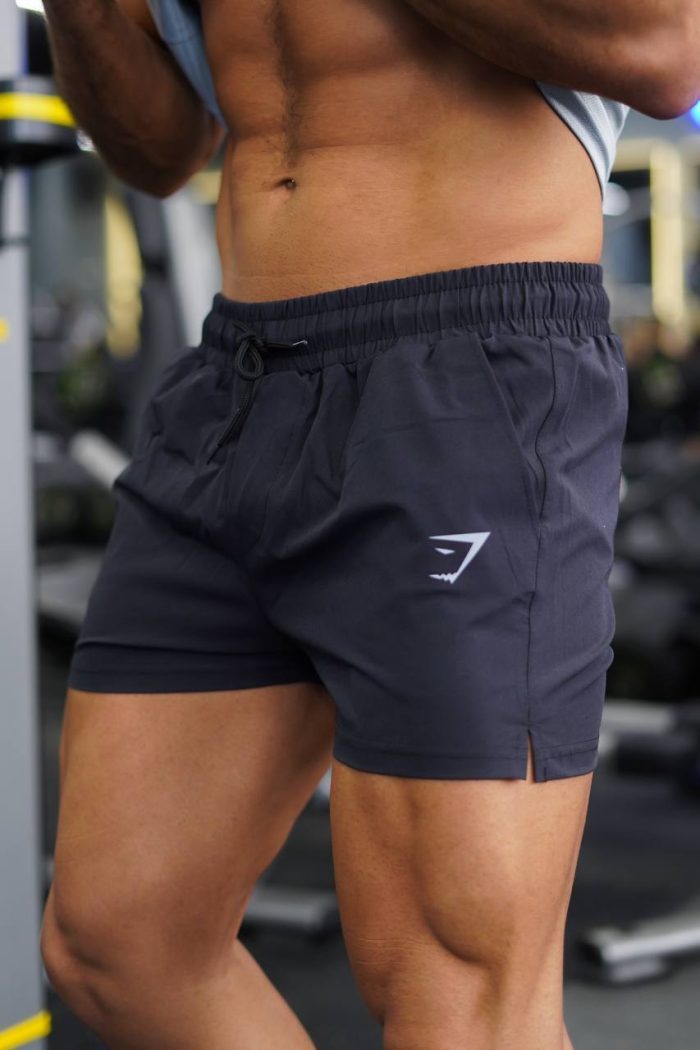 شورتک آیرو چاکدار gym shark