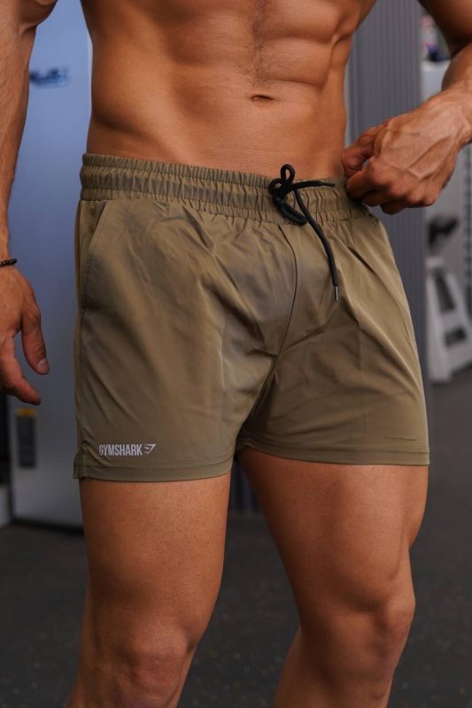 شورتک آیرو چاکدار gym shark